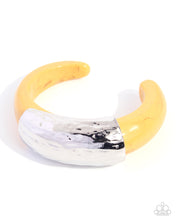 Load image into Gallery viewer, Memorable Motif - Yellow
