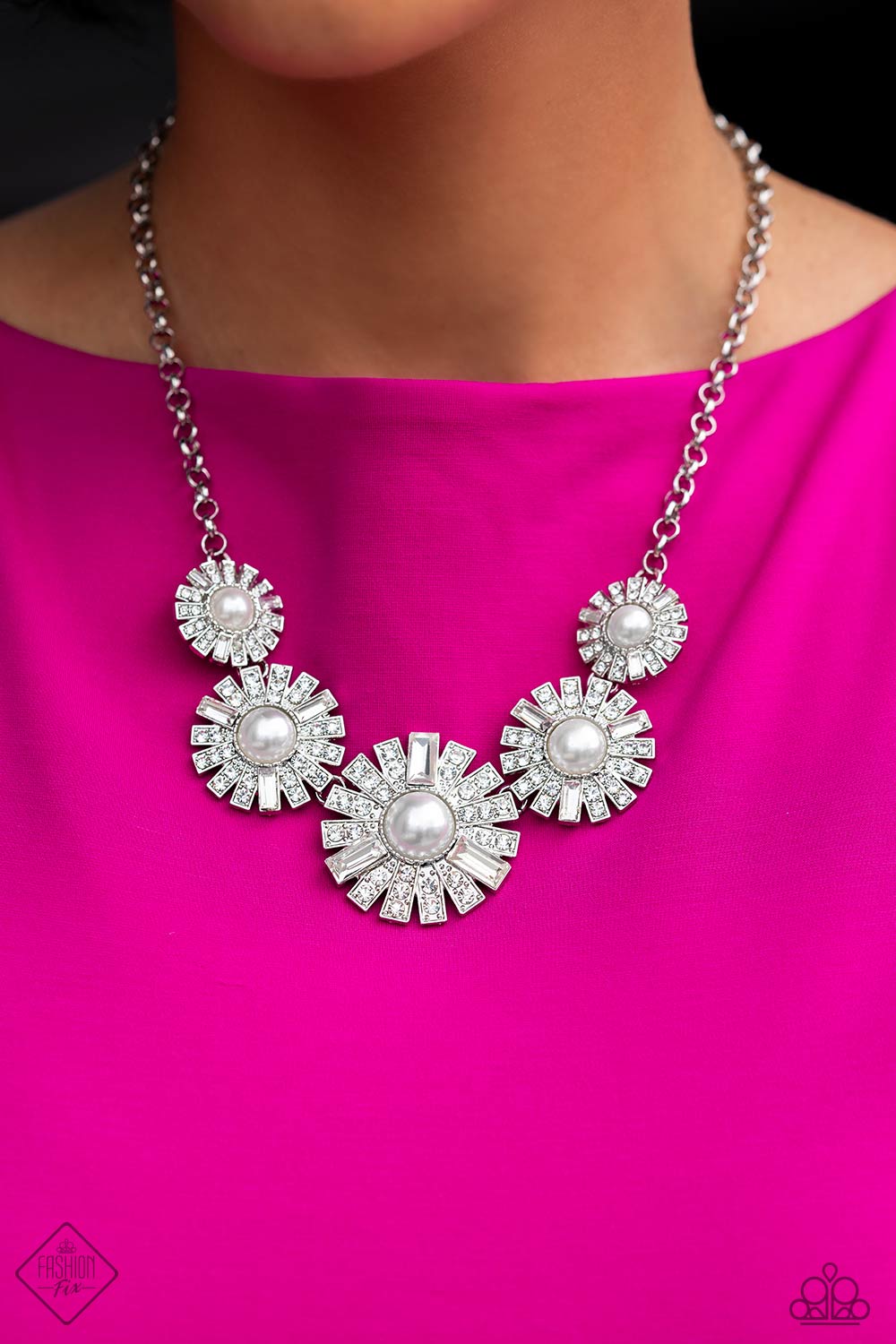 Gatsby Gallery - White- Oct Fashion Fix 23