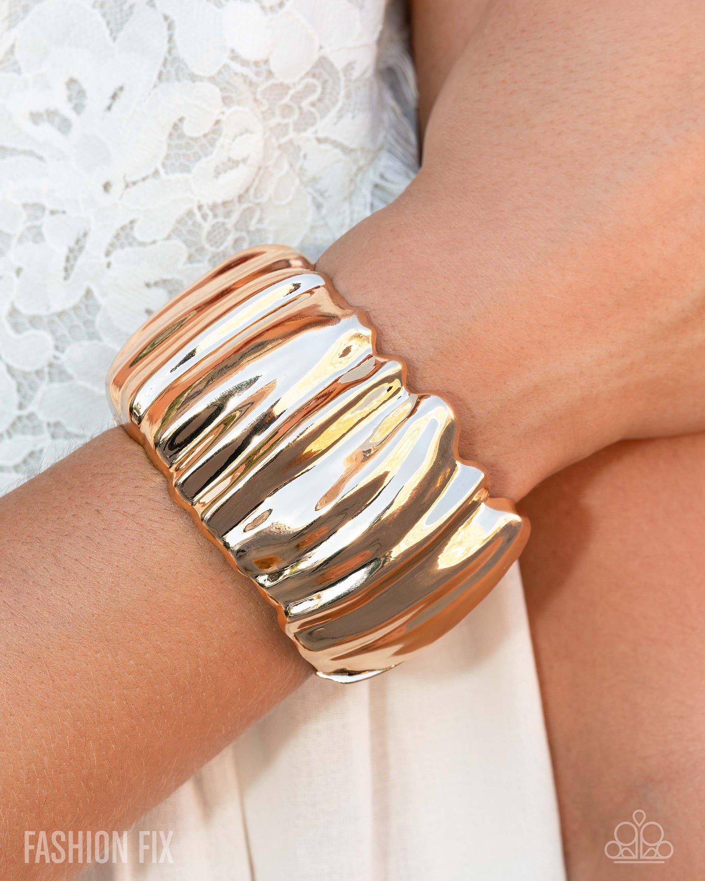 Metro Mural - Gold - Sep Fashion Fix 25