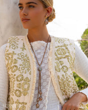 Load image into Gallery viewer, Naturally Sophisticated- Feb Fashion Fix 26

