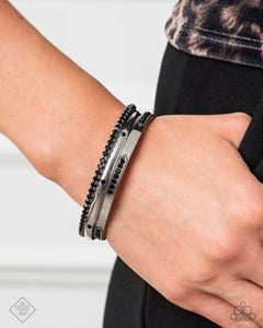 Vicious Value - Black- Nov Fashion Fix 24