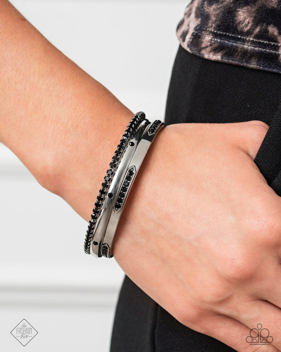 Vicious Value - Black- Nov Fashion Fix 24
