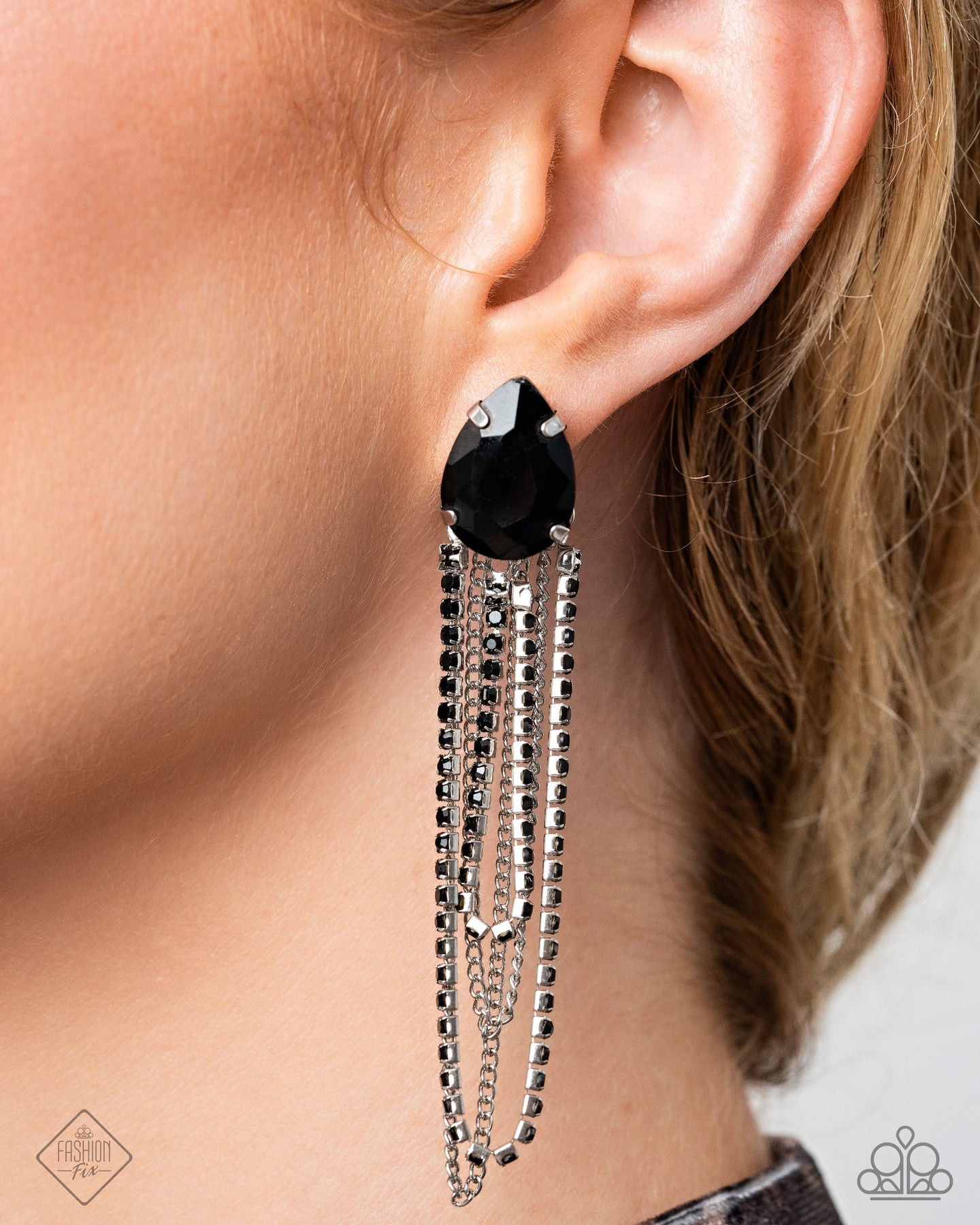 Vicious Venture - Black- Nov Fashion Fix 24