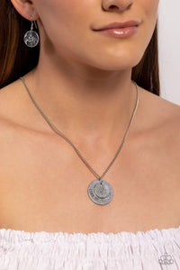 Gilded Guide - Silver tone Necklace