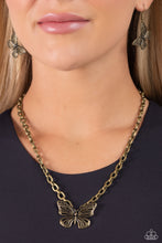 Load image into Gallery viewer, Midair Monochromatic - Brass tone Necklace
