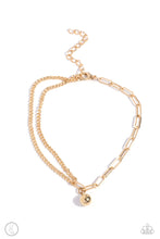 Load image into Gallery viewer, Solo Sojourn - Gold tone Anklet
