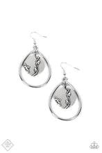 Load image into Gallery viewer, Artisan Refuge - Silver- May Fashion Fix 22
