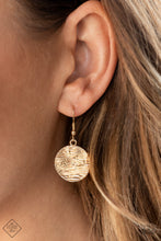 Load image into Gallery viewer, Circulating Shimmer - Gold- Sep Fashion Fix
