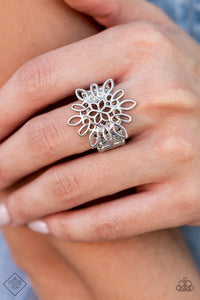 Coastal Chic - Silver- Oct Fashion Fix 22 Ring