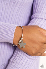 Load image into Gallery viewer, Comber Canvas - Silver- Jan Fashion Fix 23
