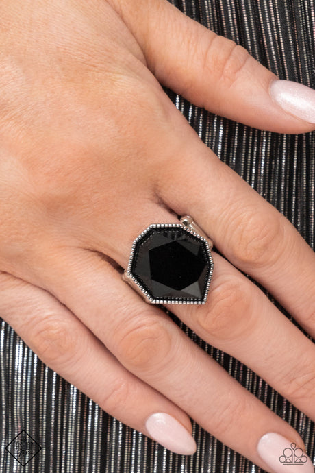 Dynamically Defaced - Black- Jan Fashion Fix 22