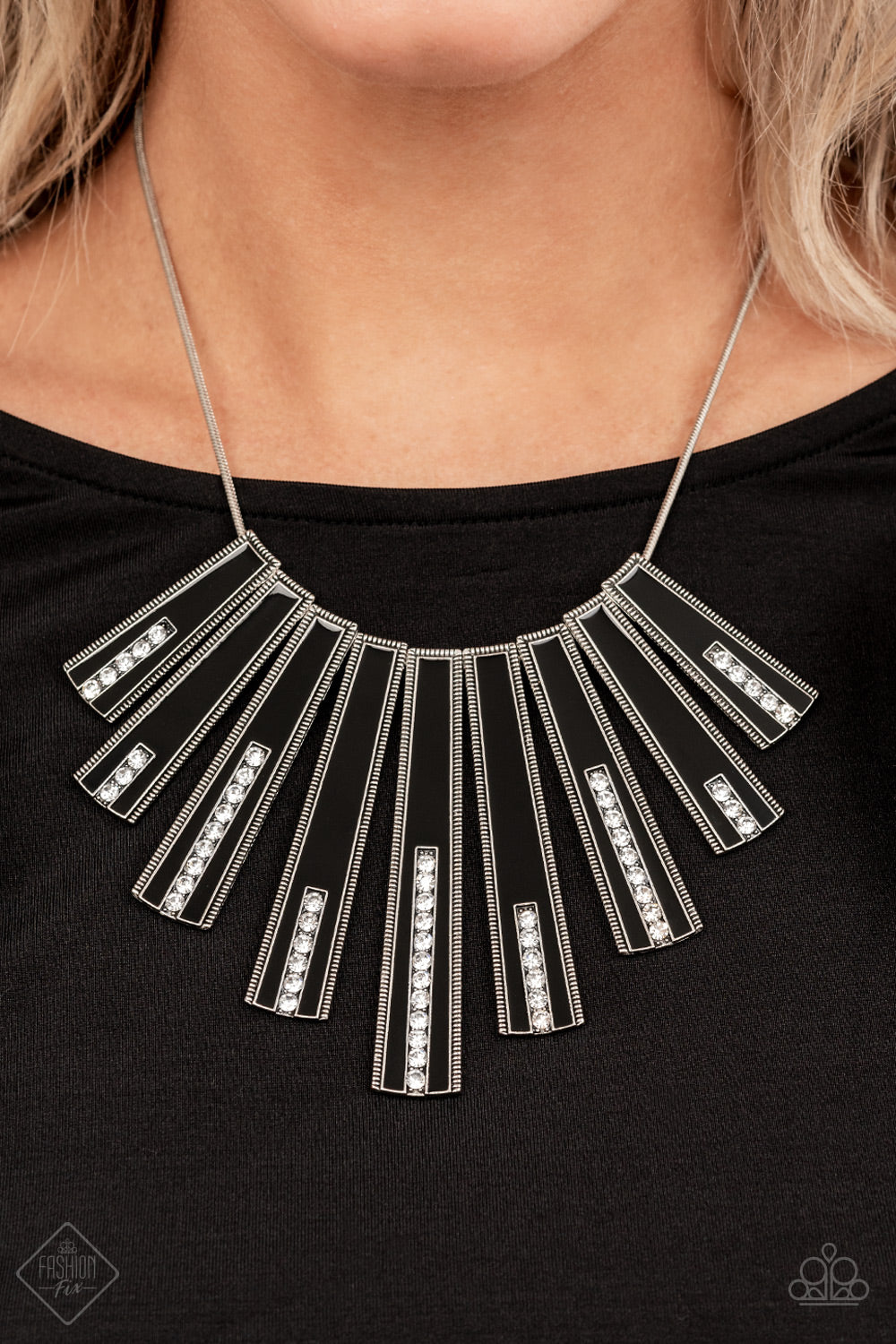 FAN-tastically Deco - Black- Sep Fashion Fix