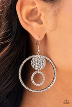 Load image into Gallery viewer, Mojave Metal Art - Silver- Aug Fashion Fix 22
