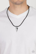 Load image into Gallery viewer, Pharaohs Arrow - black
