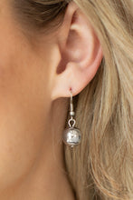 Load image into Gallery viewer, Twinkle Twinkle, Im The Star Necklace
