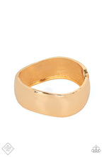 Load image into Gallery viewer, Urban Anchor - Gold- Oct Fashion Fix 22
